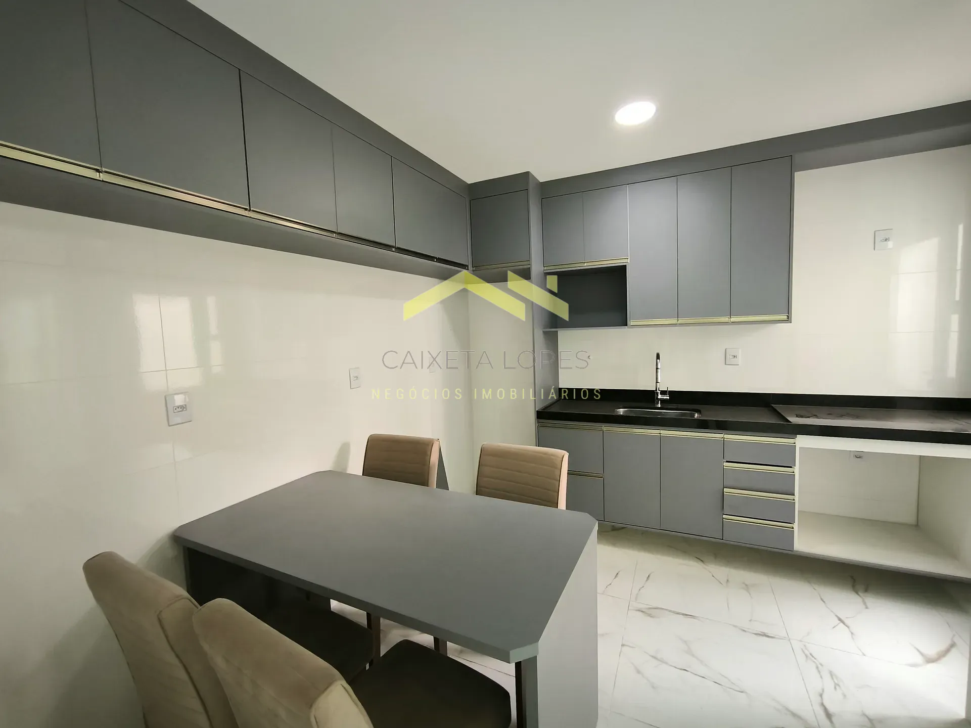 Apartamento, 3 quartos, 80 m² - Foto 1