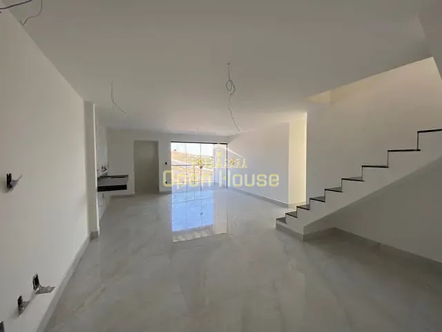 Cobertura / Penthouse 3 quartos e 2 banheiros, à venda, no bairro Jardim Amália em Volta Redonda