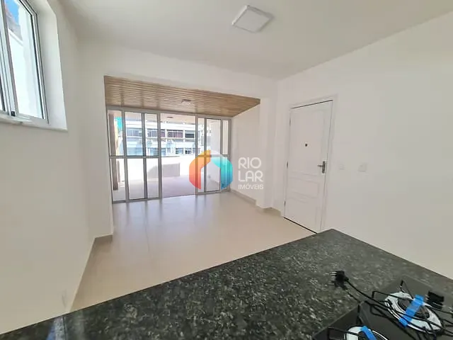 Cobertura / Penthouse com 78m² 1 quarto e 1 banheiro, à venda, no bairro Copacabana em Rio de Janeiro