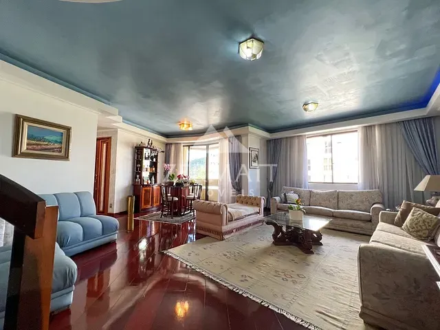 Cobertura / Penthouse com 532m² 4 quartos e 6 banheiros, à venda, no bairro Ponta Aguda em Blumenau