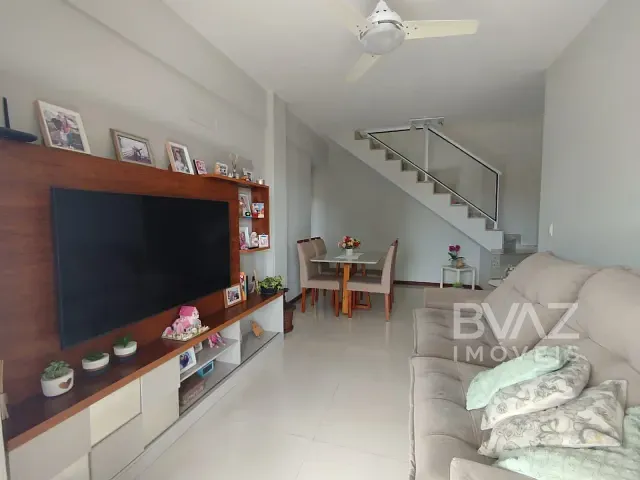 Cobertura / Penthouse 4 quartos e 2 banheiros, à venda, no bairro Palmeiras em Cabo Frio