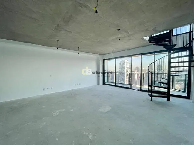 Cobertura / Penthouse 1 quarto e 1 banheiro, à venda, no bairro Vila Olímpia em São Paulo