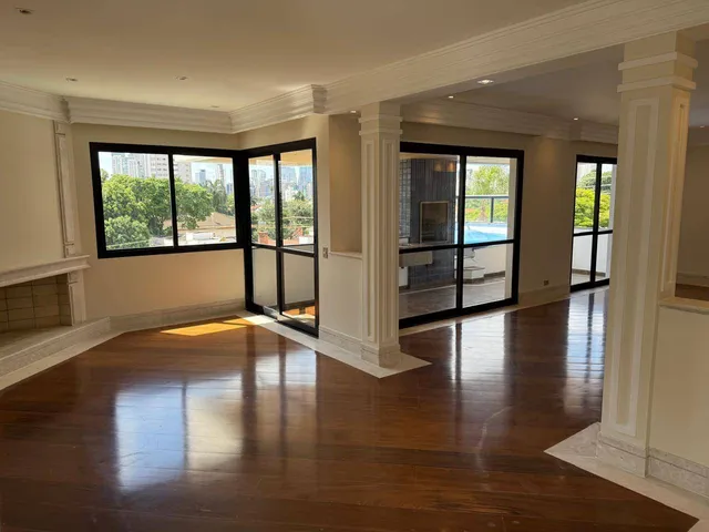 Cobertura / Penthouse com 216m² 4 quartos e 4 banheiros, à venda ou para alugar, no bairro Cidade Monções em São Paulo
