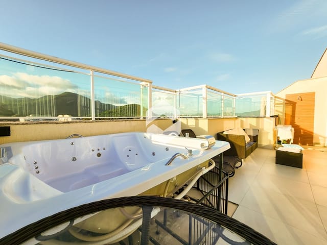Cobertura / Penthouse à venda, no bairro Barra da Tijuca em Rio de Janeiro