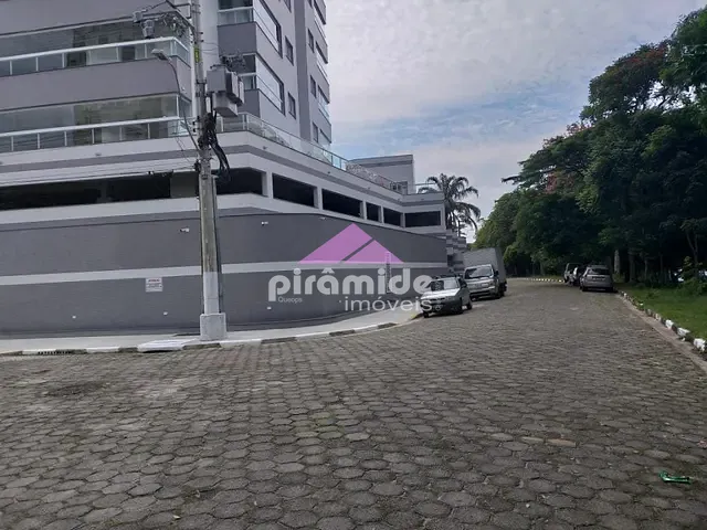 Cobertura / Penthouse com 246m² 3 quartos e 3 banheiros, à venda, no bairro Jardim Primavera em Caraguatatuba