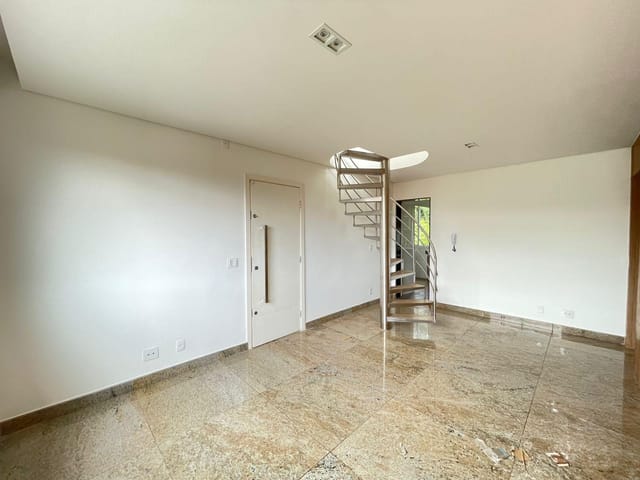 Cobertura / Penthouse 3 quartos e 2 banheiros, para alugar, no bairro Padre Eustáquio em Belo Horizonte