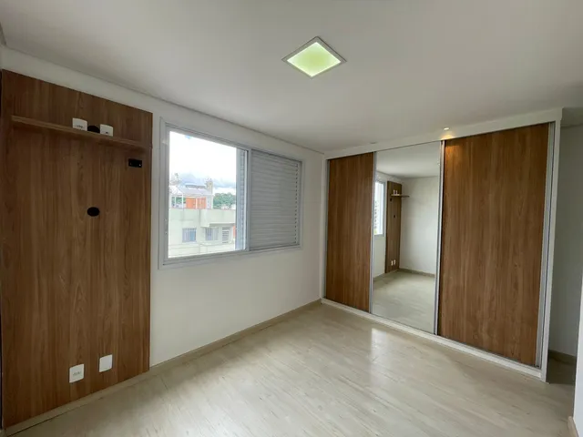Cobertura / Penthouse 3 quartos e 2 banheiros, para alugar, no bairro Padre Eustáquio em Belo Horizonte