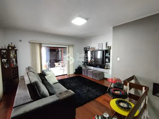Cobertura / Penthouse com 194m² 4 quartos e 4 banheiros, à venda, no bairro São Mateus em Juiz de Fora