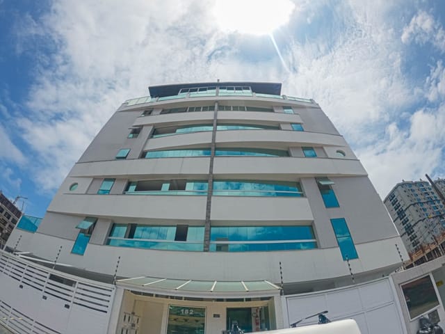 Cobertura / Penthouse com 195m² 3 quartos e 4 banheiros, à venda, no bairro Balneário Pereque em Porto Belo