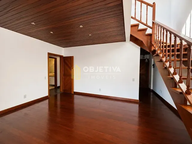 Cobertura / Penthouse 2 quartos e 2 banheiros, para alugar, no bairro Independência em Porto Alegre