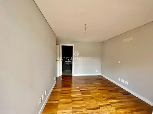 Cobertura / Penthouse com 207m² 3 quartos e 3 banheiros, à venda, no bairro Agriões em Teresópolis