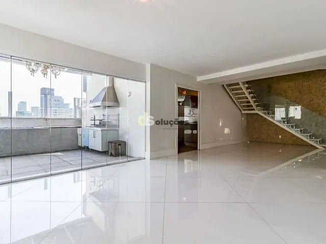 Cobertura / Penthouse 3 quartos e 5 banheiros, à venda, no bairro Vila Nova Conceição em São Paulo