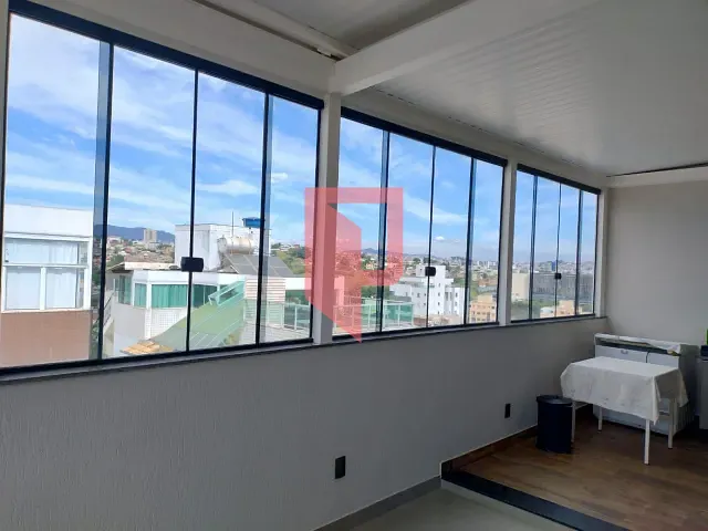 Cobertura / Penthouse com 200m² 4 quartos e 4 banheiros, à venda, no bairro Fernão Dias em Belo Horizonte
