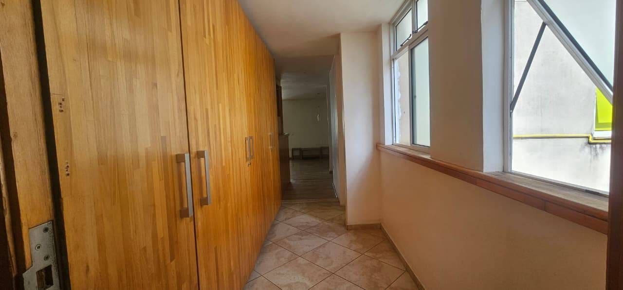 Cobertura / Penthouse à venda, Rua Visconde de Pirajá - Ipanema. 4 quartos, 3 suites ao lado do metro. 2 vagas na escritura. 316m².