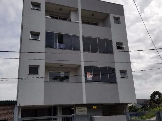 Cobertura / Penthouse 2 quartos e 3 banheiros, à venda, no bairro Sagrada Família em Caxias do Sul
