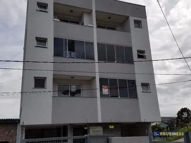 Cobertura / Penthouse 2 quartos e 3 banheiros, à venda, no bairro Sagrada Família em Caxias do Sul