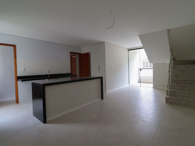 Cobertura / Penthouse 3 quartos e 2 banheiros, à venda, no bairro Vale do Ipê em Juiz de Fora
