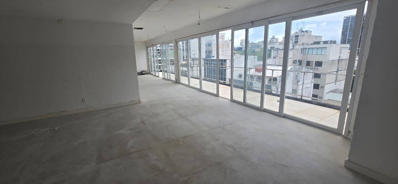 Cobertura / Penthouse à venda, Rua Nascimento Silva - Ipanema. Varanda, 5 quartos / 5 suítes, possibilidade de terraço gourmet. 600 m². 4 vagas.