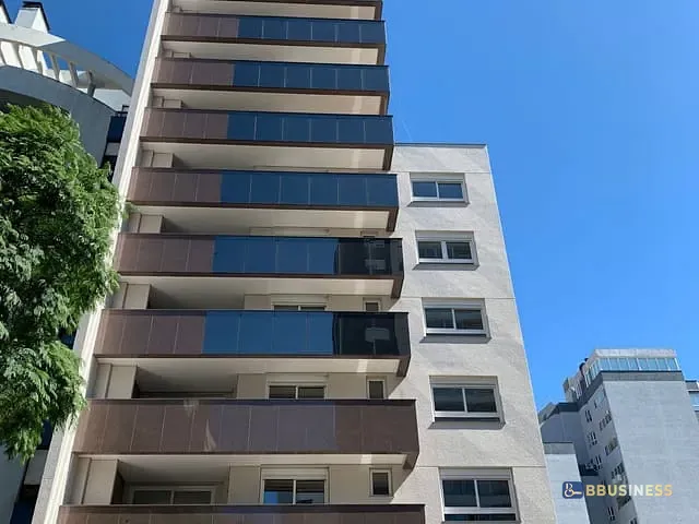 Cobertura / Penthouse 3 quartos e 5 banheiros, à venda, no bairro Exposição em Caxias do Sul