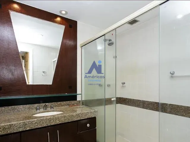 Cobertura / Penthouse com 200m² 3 quartos e 5 banheiros, para alugar, no bairro Barra da Tijuca em Rio de Janeiro