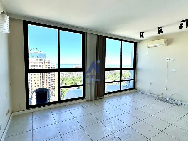 Cobertura / Penthouse com 200m² 3 quartos e 5 banheiros, para alugar, no bairro Barra da Tijuca em Rio de Janeiro