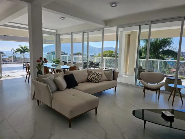 Cobertura / Penthouse com 10m² 3 quartos e 4 banheiros, à venda, no bairro Itaguá em Ubatuba