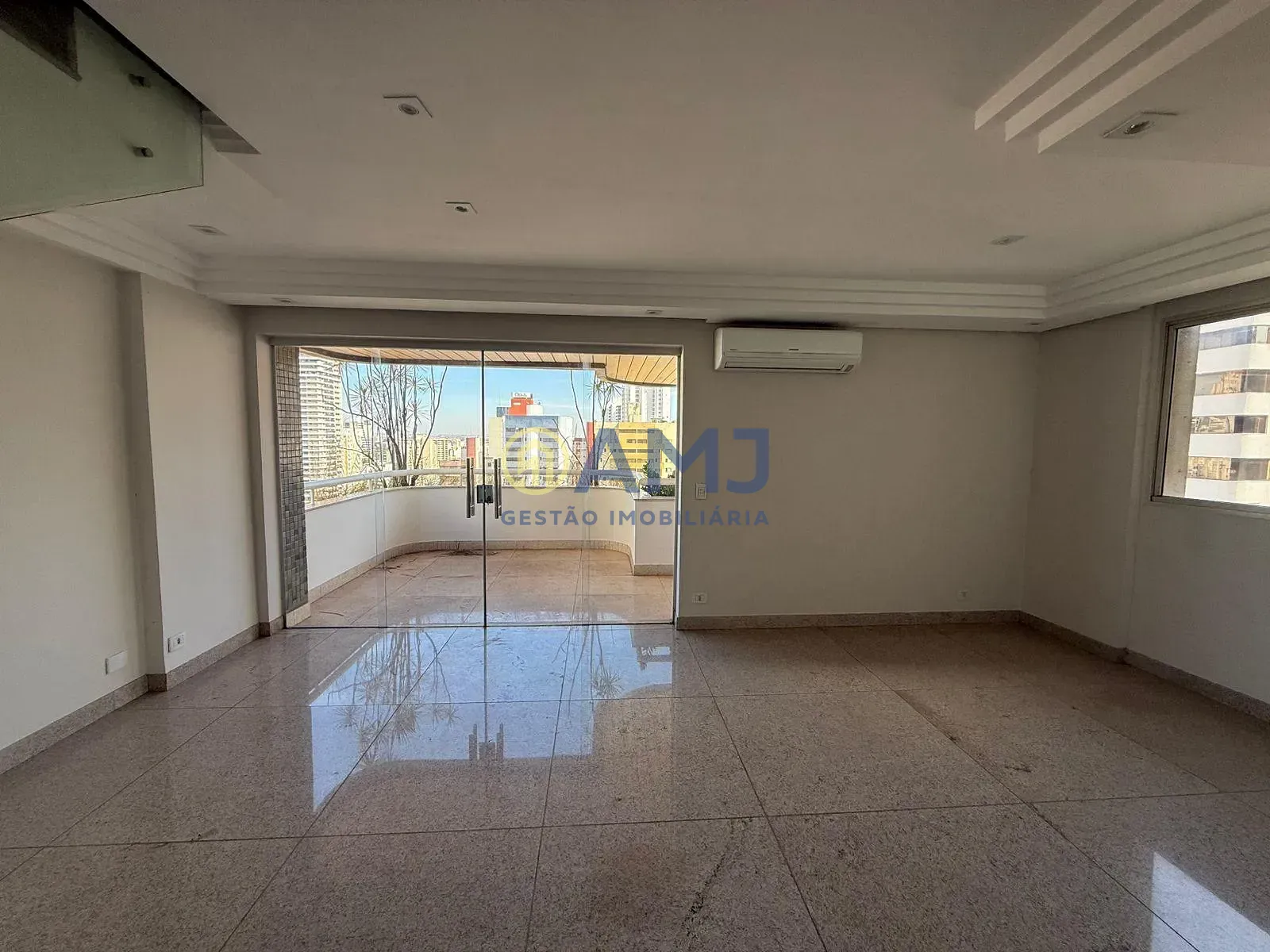 Cobertura, 5 quartos, 284 m² - Foto 2