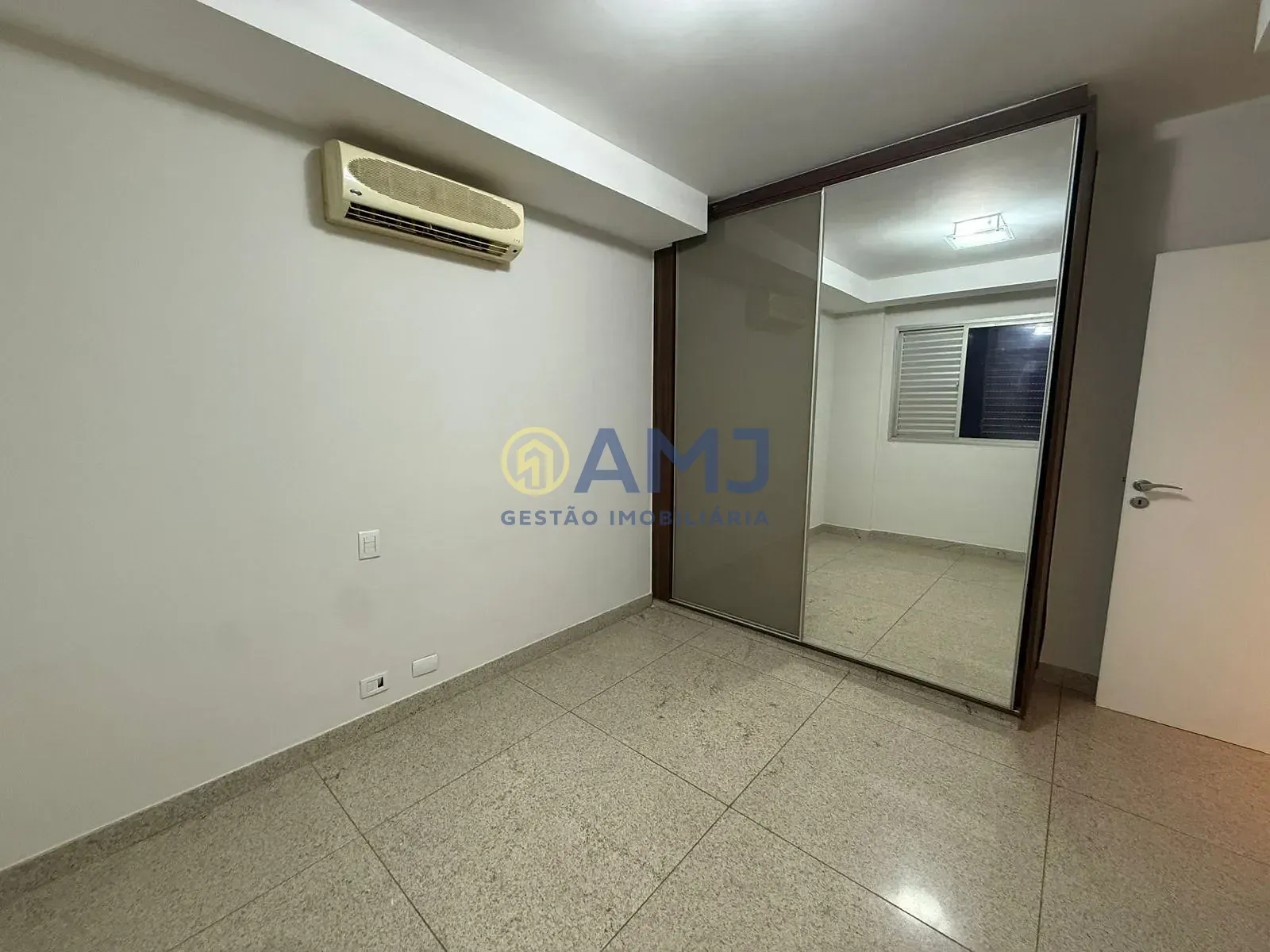 Cobertura, 5 quartos, 284 m² - Foto 11