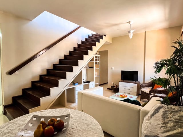 Cobertura / Penthouse com 276m² 4 quartos e 3 banheiros, à venda, no bairro Passagem em Cabo Frio