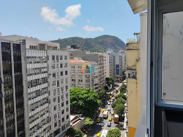 Cobertura / Penthouse com 120m² 3 quartos e 2 banheiros, à venda ou para alugar, no bairro Copacabana em Rio de Janeiro