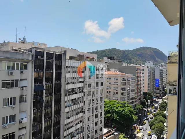 Cobertura / Penthouse com 120m² 3 quartos e 2 banheiros, à venda ou para alugar, no bairro Copacabana em Rio de Janeiro