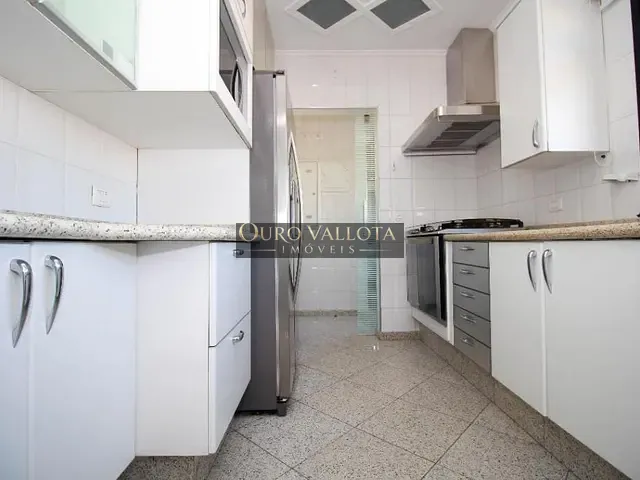 Cobertura / Penthouse 4 quartos e 5 banheiros, à venda, no bairro Moema em São Paulo