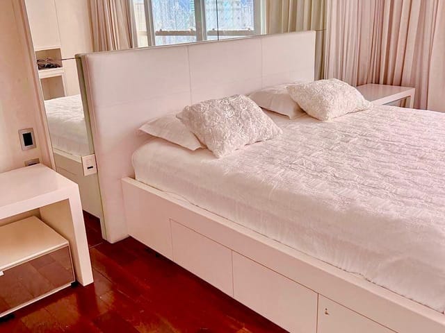 Cobertura / Penthouse com 400m² 4 quartos e 5 banheiros, à venda, no bairro Centro em Balneário Camboriú