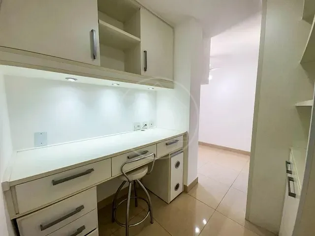 Cobertura / Penthouse com 142m² 3 quartos e 3 banheiros, à venda ou para alugar, no bairro Vila Isa em São Paulo