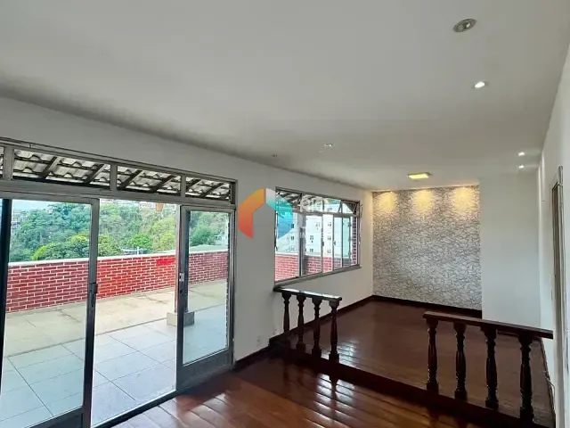 Cobertura / Penthouse com 120m² 3 quartos e 2 banheiros, à venda, no bairro Benfica em Rio de Janeiro