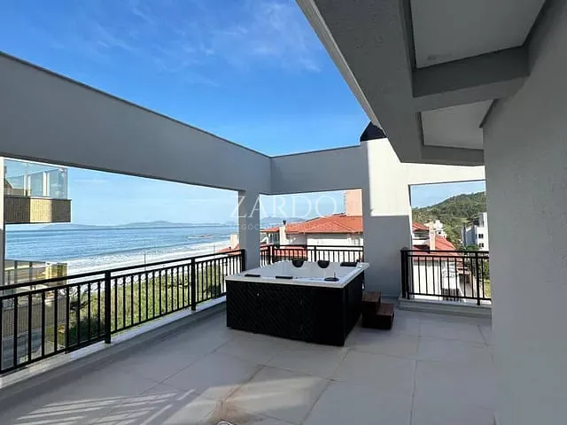 Cobertura / Penthouse 4 quartos e 5 banheiros, à venda, no bairro Praia Grande em Governador Celso Ramos