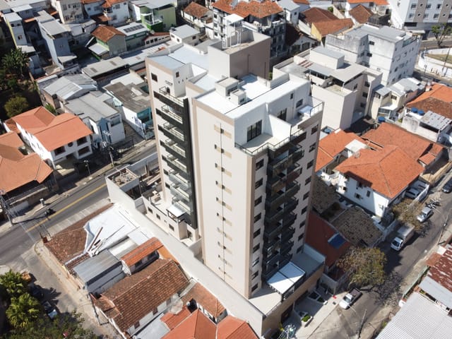 Cobertura / Penthouse 4 quartos e 4 banheiros, à venda, no bairro Jardim Glória em Juiz de Fora