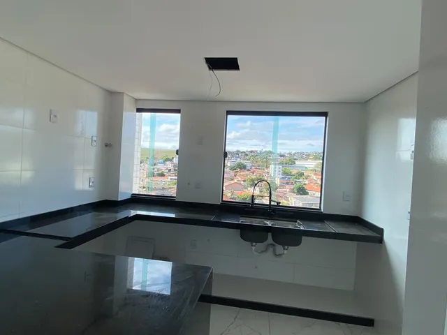 Cobertura / Penthouse 3 quartos e 2 banheiros, à venda, no bairro Coqueiros em Belo Horizonte