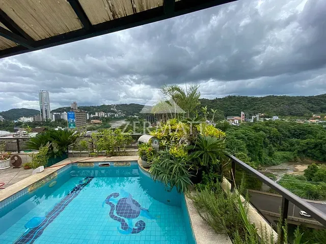 Cobertura / Penthouse com 500m² 3 quartos e 5 banheiros, à venda, no bairro Jardim Blumenau em Blumenau