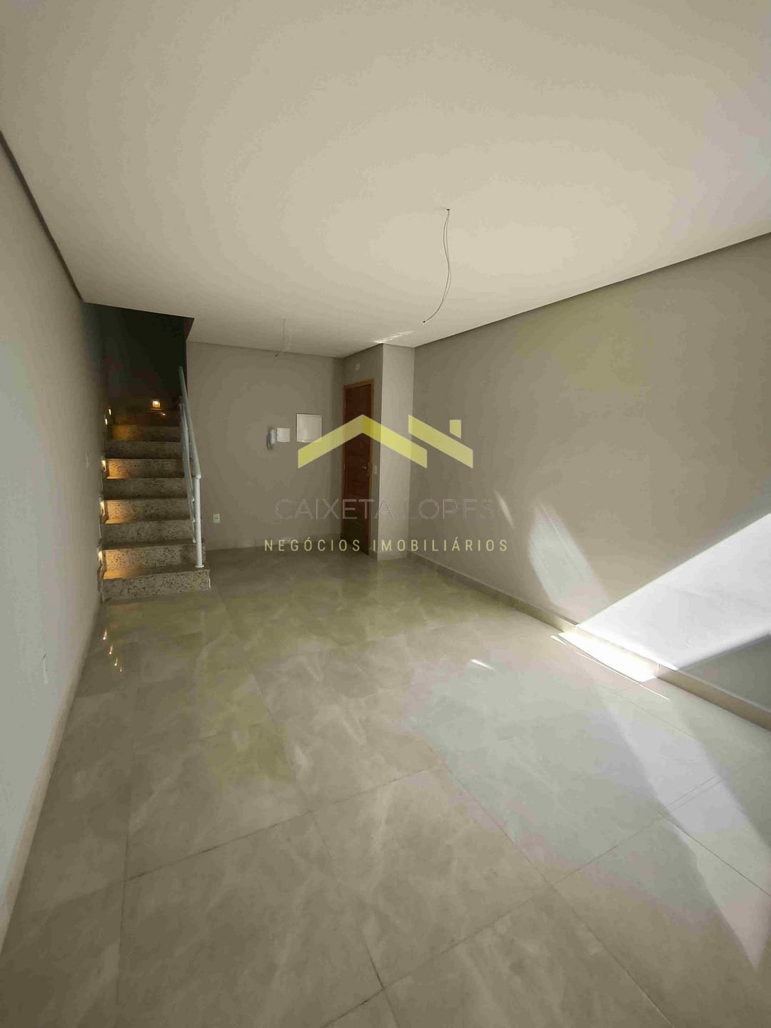 Cobertura à venda com 2 quartos, 50m² - Foto 8