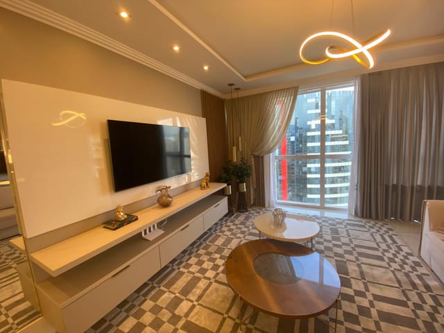 Cobertura / Penthouse com 348m² 4 quartos e 5 banheiros, à venda, no bairro Meia Praia em Itapema