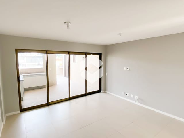 Cobertura / Penthouse com 250m² 3 quartos e 5 banheiros, à venda, no bairro Barra da Tijuca em Rio de Janeiro