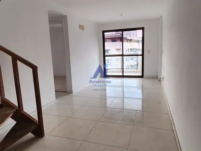 Cobertura / Penthouse 3 quartos e 2 banheiros, para alugar, no bairro Anil em Rio de Janeiro