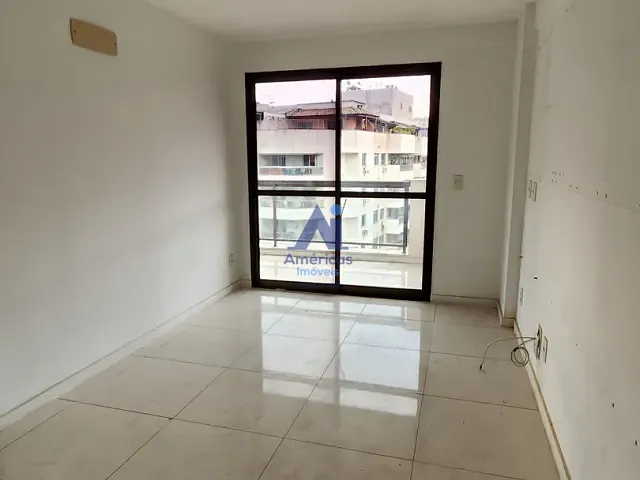 Cobertura / Penthouse 3 quartos e 2 banheiros, para alugar, no bairro Anil em Rio de Janeiro
