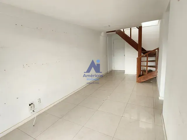Cobertura / Penthouse 3 quartos e 2 banheiros, para alugar, no bairro Anil em Rio de Janeiro