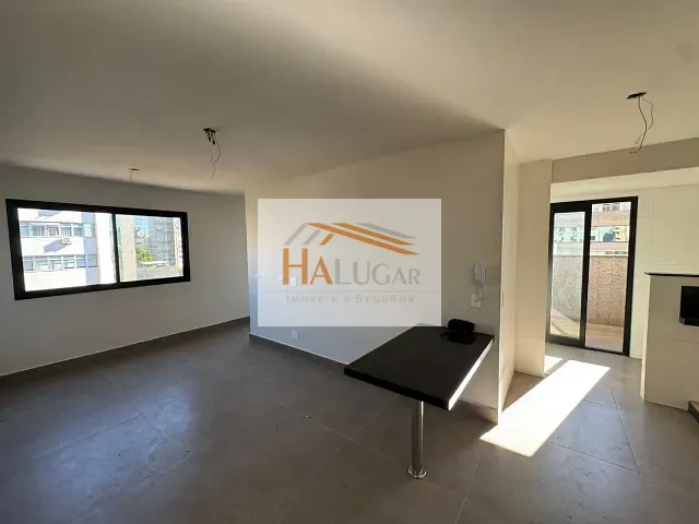 Cobertura / Penthouse 2 quartos e 2 banheiros, à venda, no bairro Santa Efigênia em Belo Horizonte