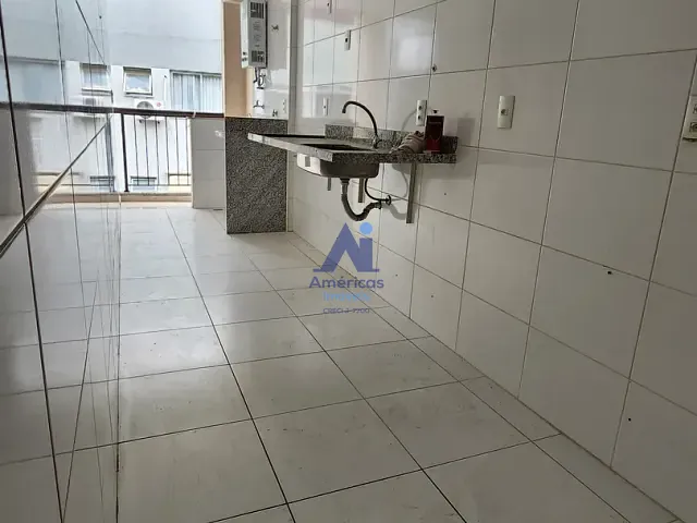 Cobertura / Penthouse 4 quartos e 3 banheiros, para alugar, no bairro Anil em Rio de Janeiro