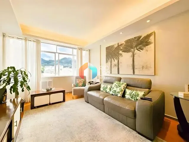 Cobertura / Penthouse com 251m² 4 quartos e 6 banheiros, à venda, no bairro Laranjeiras em Rio de Janeiro