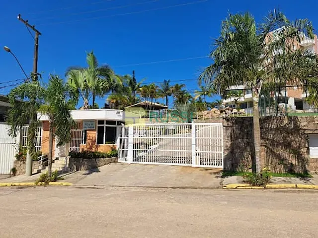 Cobertura / Penthouse com 290m² 4 quartos e 3 banheiros, à venda, no bairro Itaguá em Ubatuba