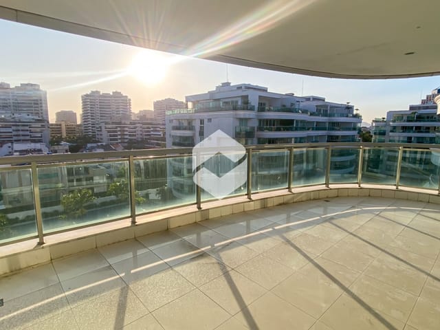 Cobertura / Penthouse com 575m² 4 quartos e 6 banheiros, à venda, no bairro Barra da Tijuca em Rio de Janeiro